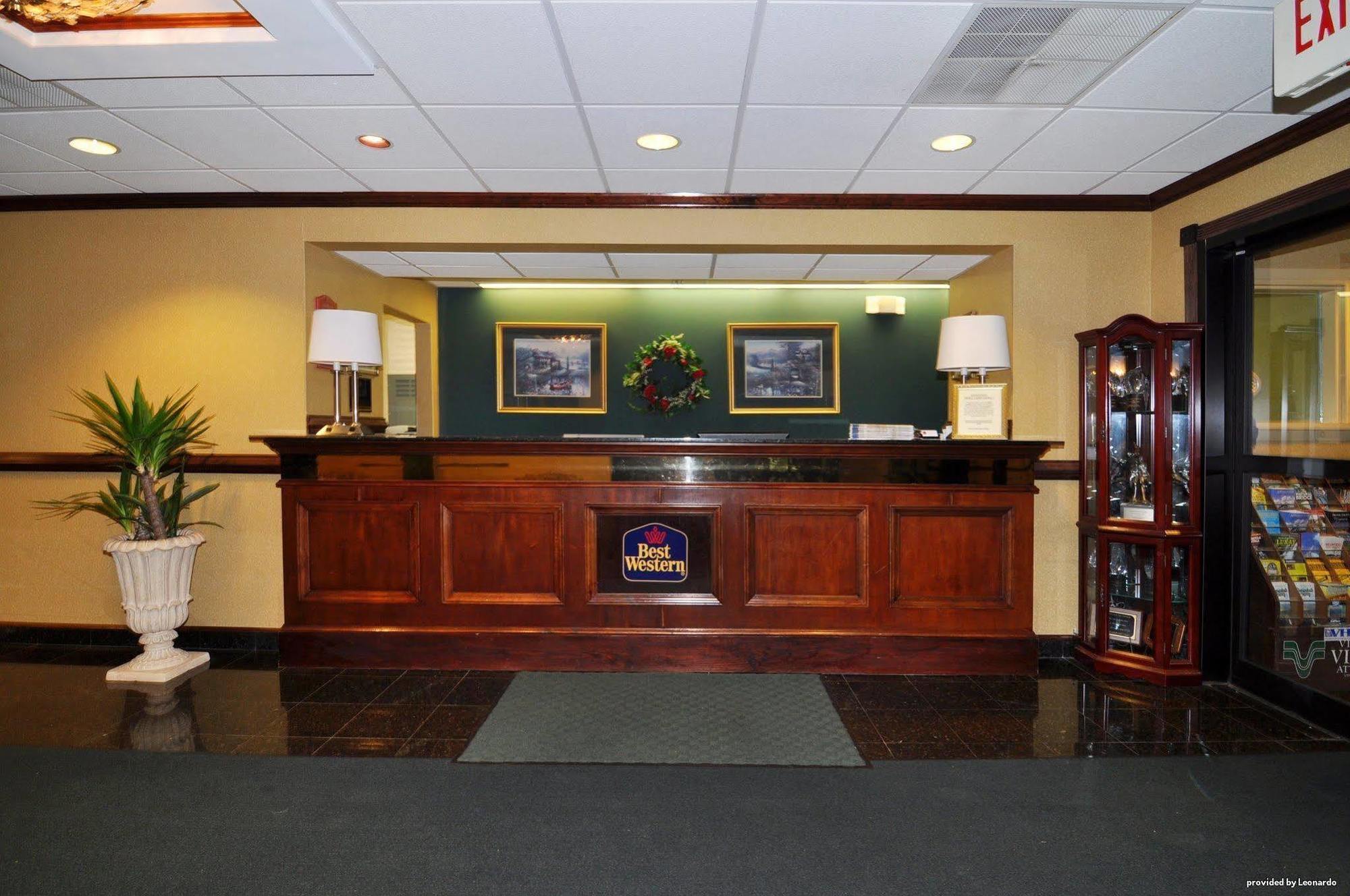 Best Western Plus South Hill Inn Exterior foto
