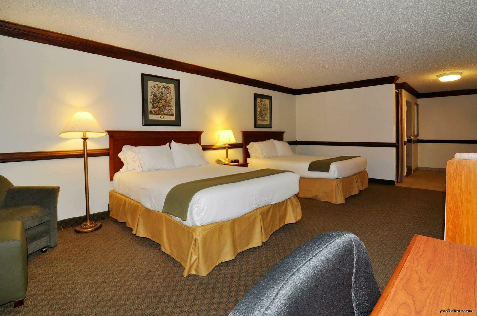 Best Western Plus South Hill Inn Exterior foto