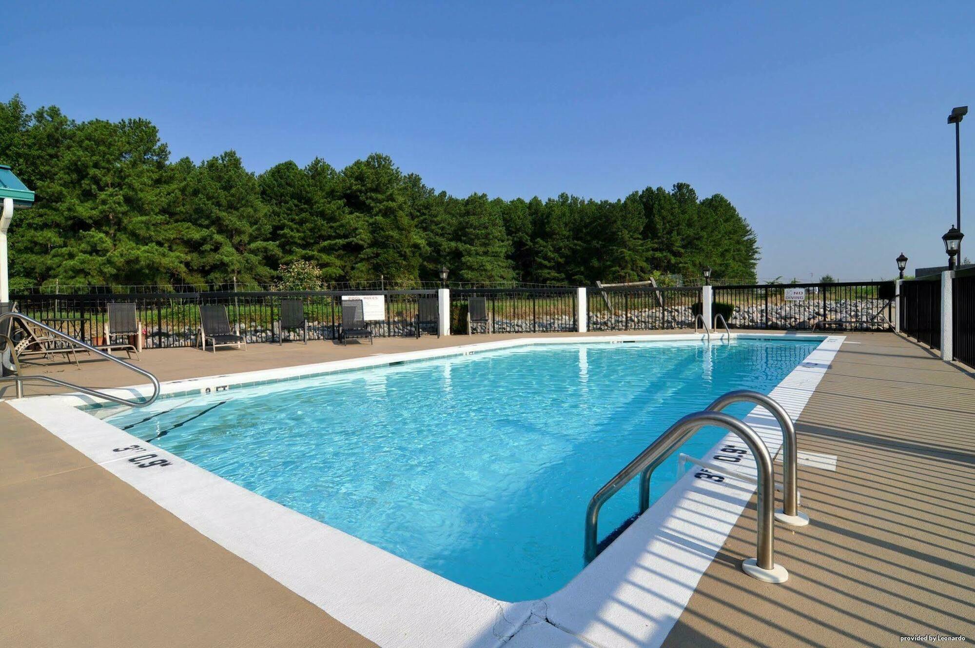 Best Western Plus South Hill Inn Exterior foto